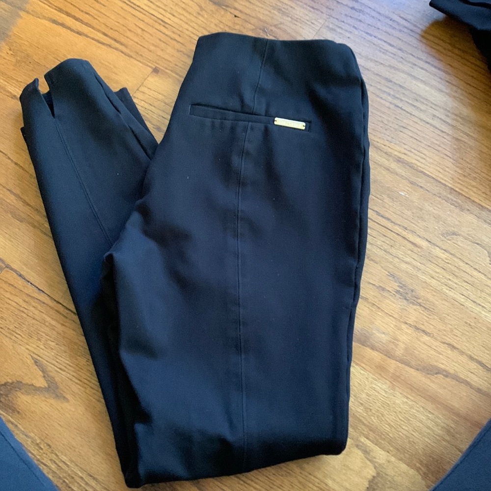 GUC LILLY PULITZER Black skinny stretch pant. Large